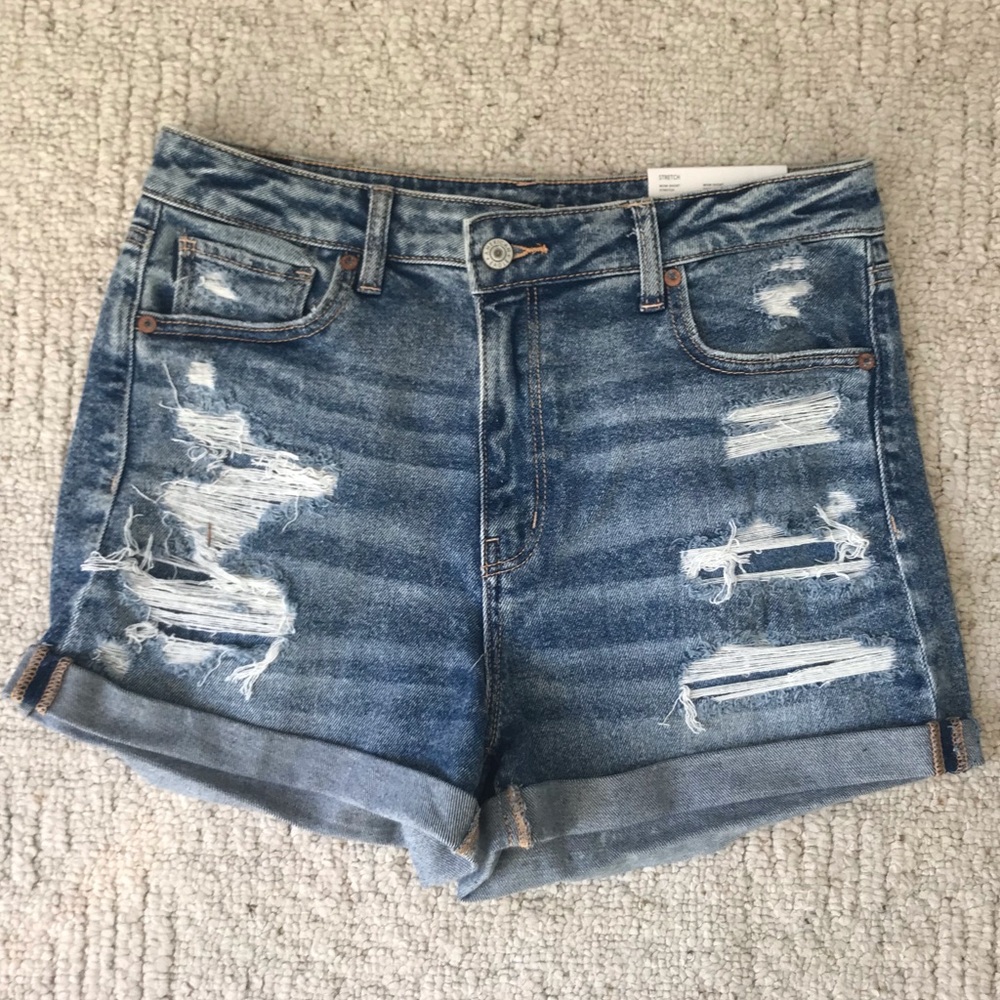 AEO Shredded Destroyed Jean Shorts NWT Size 10